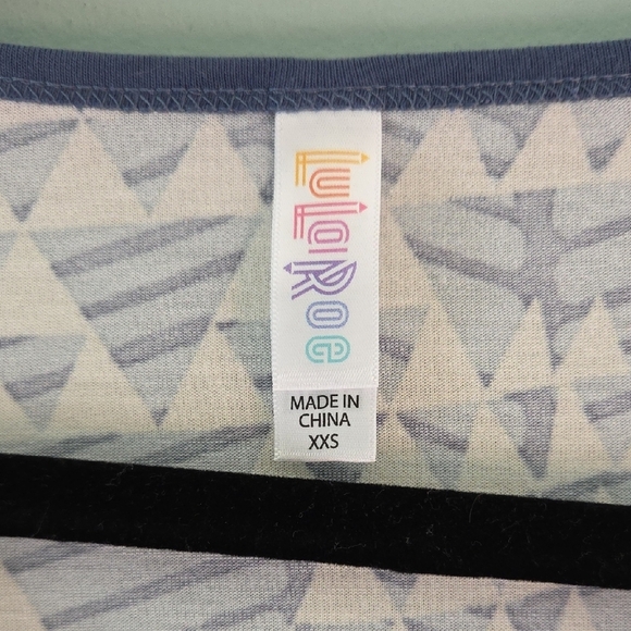 LuLaRoe Classic T Blue And Cream Short Sleeve Soze XXL New With Tags - Picture 2 of 8